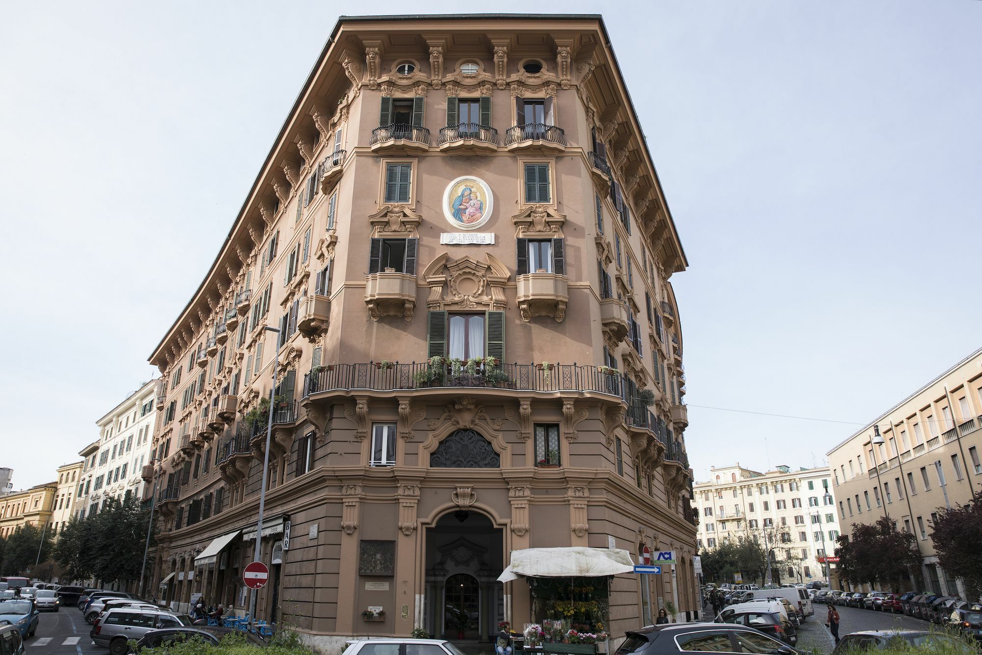 Playful 1br In San Pietro / Vaticano By Sonder Rome
